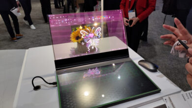 Photo of Lenovo показала концептуальный ноутбук с прозрачным MicroLED-дисплеем