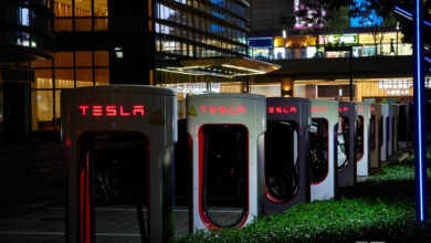 Photo of У Tesla снова упали акции — теперь из-за увольнения почти всей команды по зарядным станциям