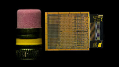 Photo of Intel представила первый полностью интегрированный оптический чиплет ввода-вывода для передовых ИИ-систем