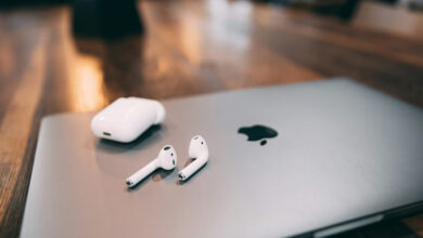Photo of iPhone X и первые AirPods официально стали «винтажными»