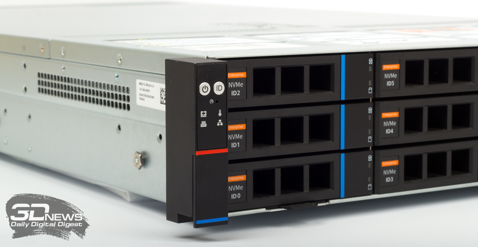 Photo of Xiaomi представила тонкий магнитный пауэрбанк UltraThin Magnetic Power Bank 5000 15W и трекер Xiaomi Tag